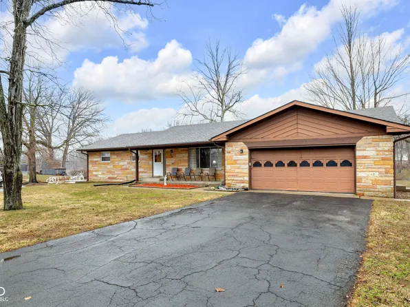 4242 Lakewood Ct, Clayton, IN 46118
