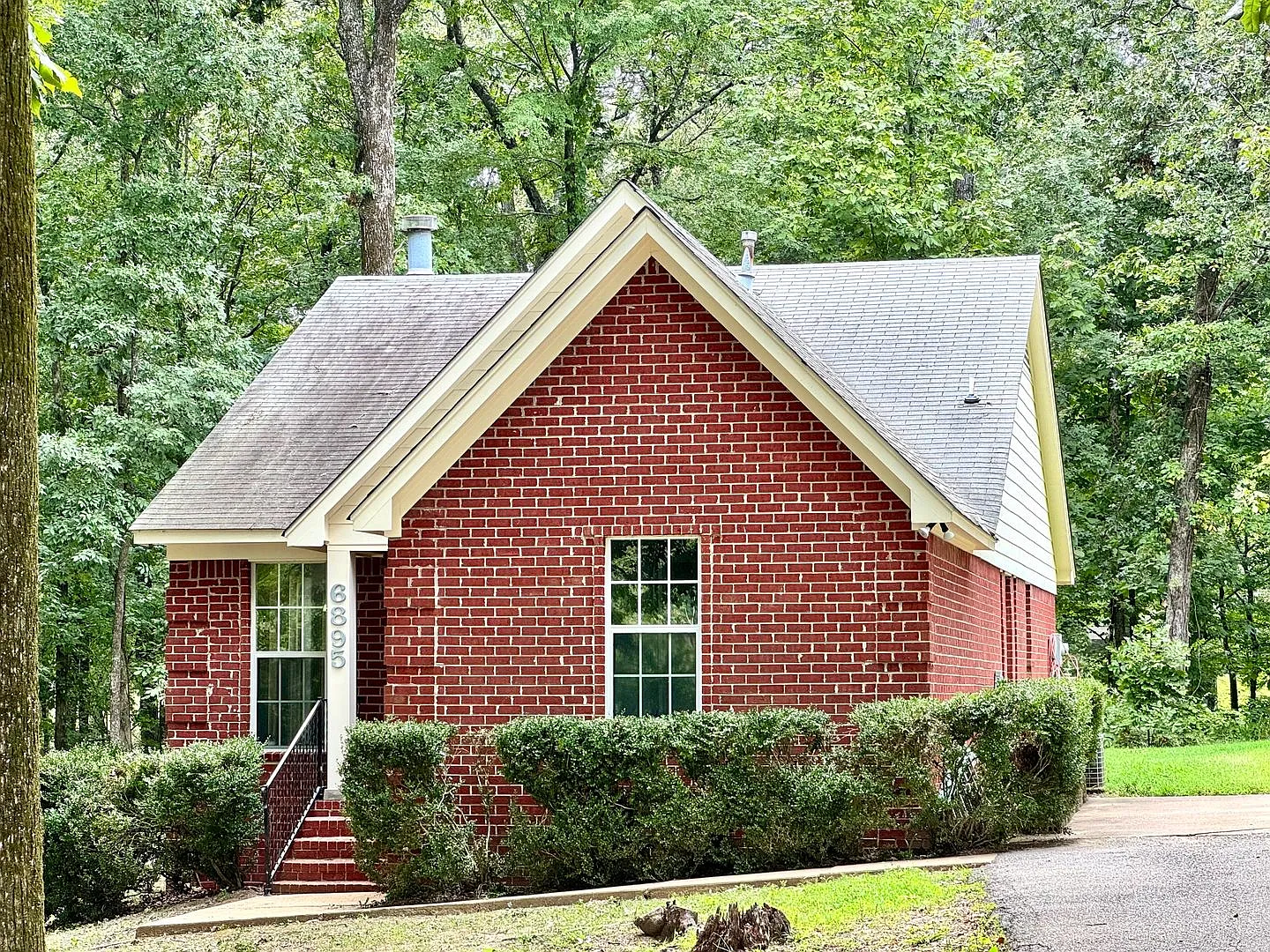 6895 Hamilton Circle S Olive Branch MS — Photo 1