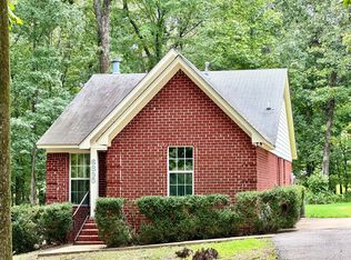 6895 S Hamilton Cir, Olive Branch, MS 38654