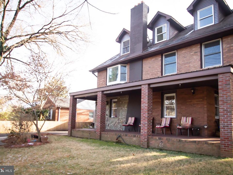 1st image of 708 W Montgomery Ave