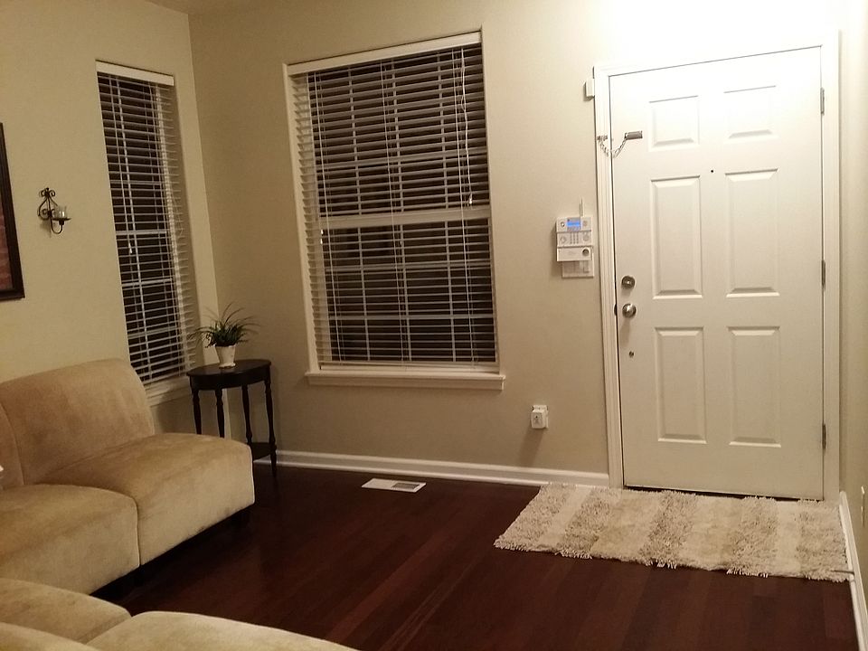 2nd image of 1410 NE Kokanee Ln