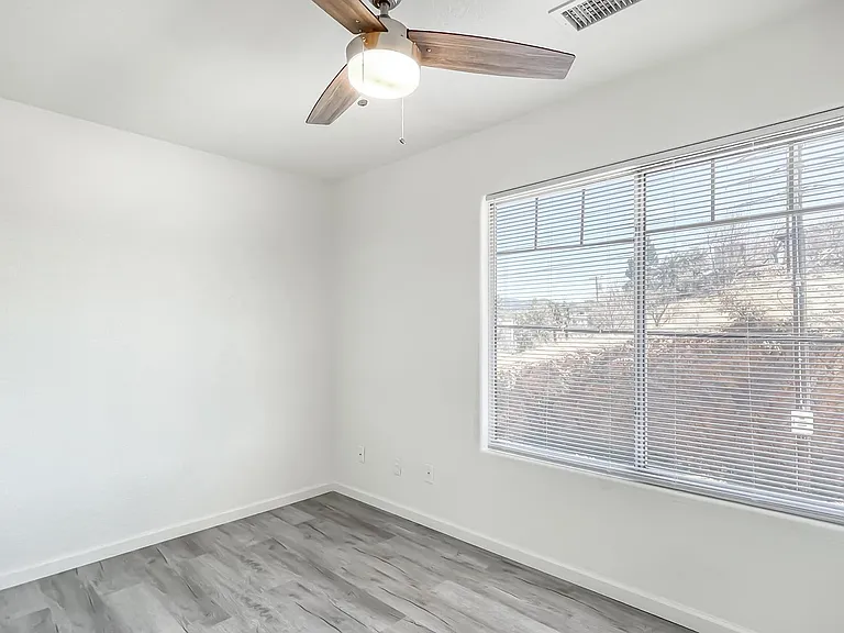 701 Campbell St #C — Photo 14