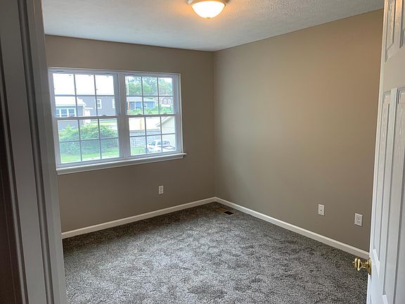 5th image of 1755 Newberry St #1755