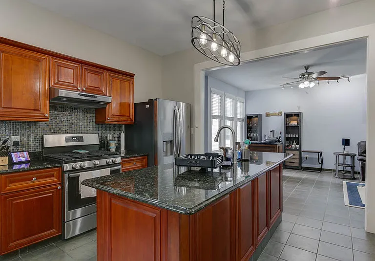 823 Shirley Ave — Photo 1