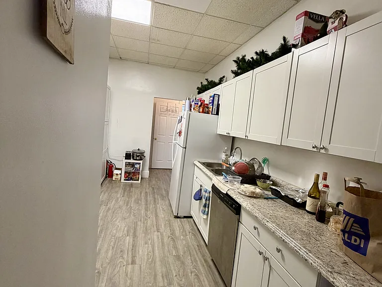224 W Otterman St #1 — Photo 11