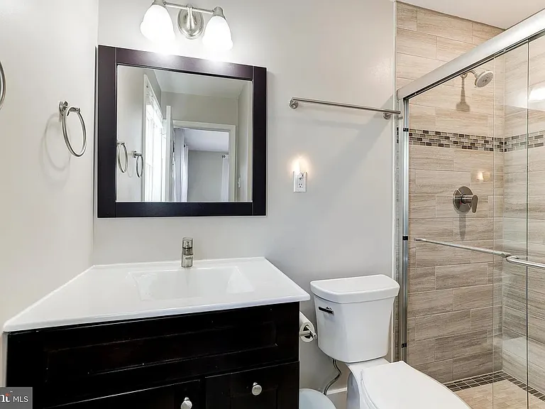 15010 Ulderic Dr — Photo 34