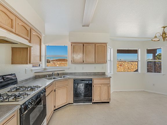 4th image of 10920 Reef Sands Dr