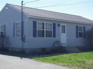 15 Meadowrue Dr, Augusta, ME 04330