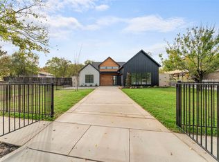 5308 Chippewa Dr, Dallas, TX 75212