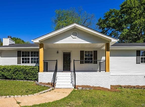 4th image of 2523 Parkwood Dr