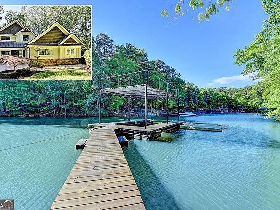 3rd image of 975 Timber Lake Trl