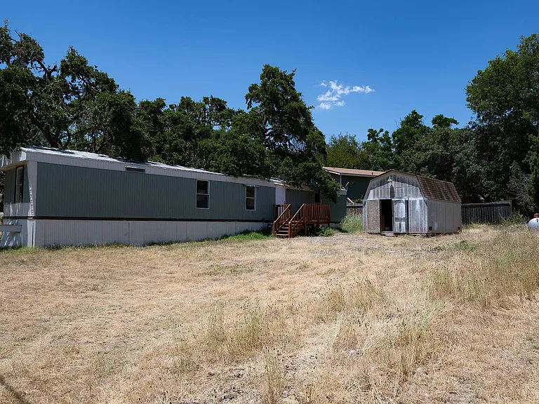 393 Deer Valley St — Photo 5