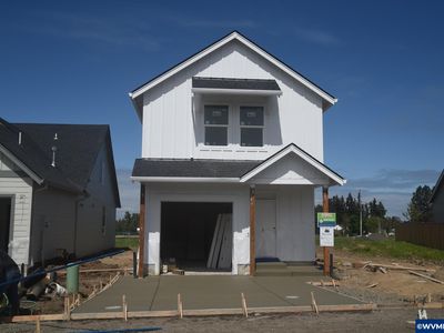 900 Laurel Pl, Silverton, OR, 97381