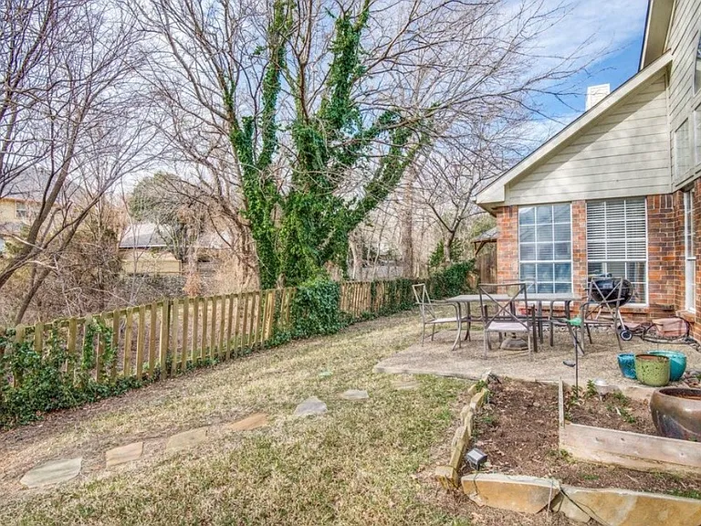 5025 Bryn Mawr Dr — Photo 6