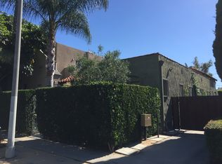 1150 N Sycamore Ave, Los Angeles, CA 90038