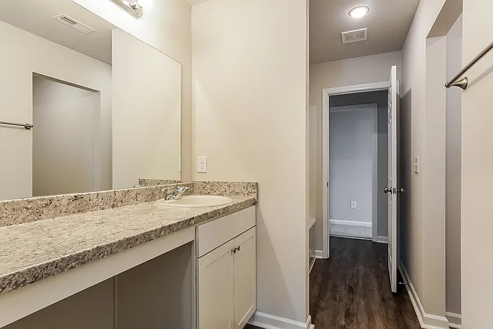 220 Camden Park Ave — Photo 10