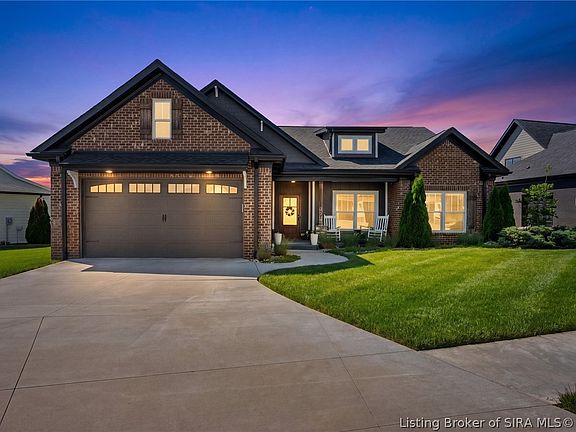 2nd image of 3005 Grand Pointe