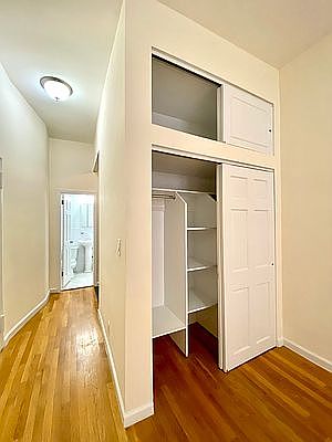5th image of 527 E 88th St APT 1A