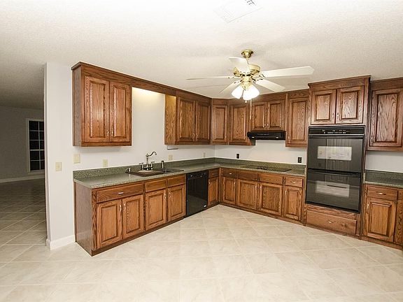 3rd image of 5803 San Martino St
