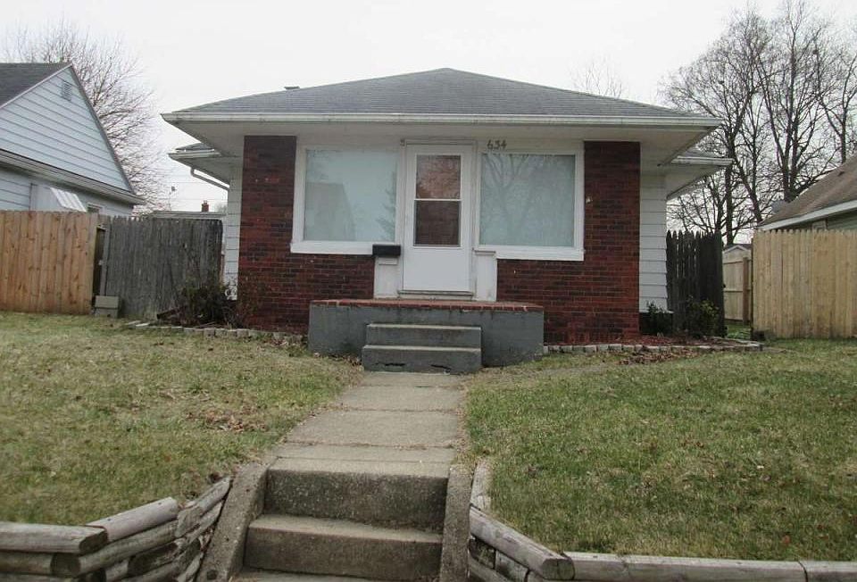 1st image of 634 E Fairview Ave