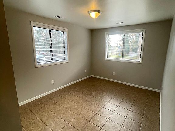 5th image of 394 Jackson St APT 103