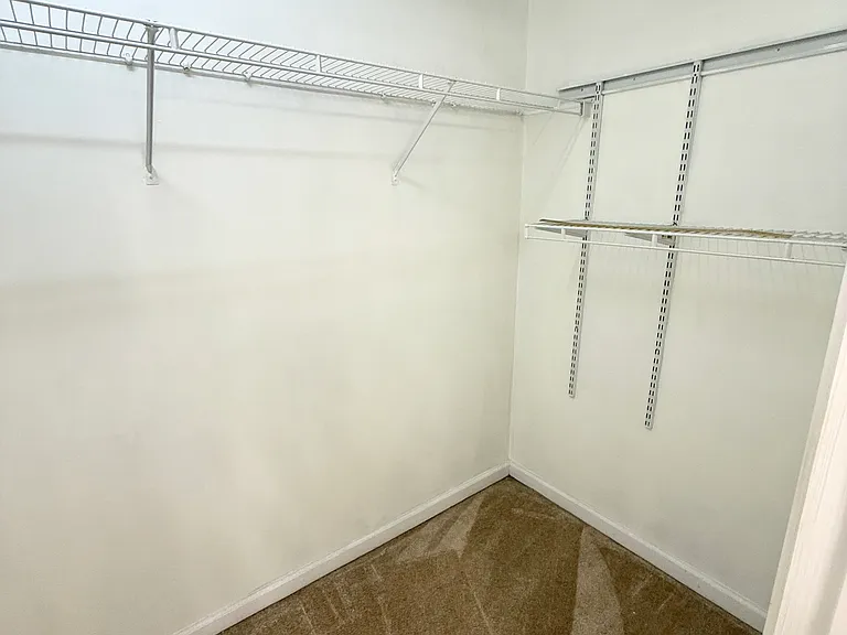 5509 Glencree Ct — Photo 39