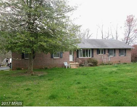 1737 Bryan Rd photo 1