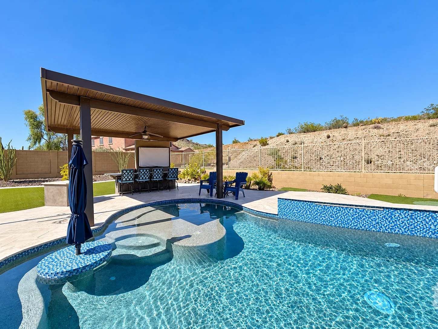 3 bed, 2733 sqft, $4,490 — Photo 3