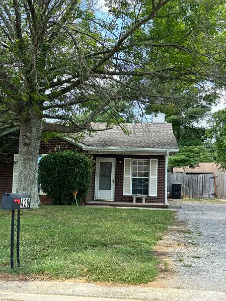 3 bed, 2 bath townhouse in Murfreesboro — Photo 2