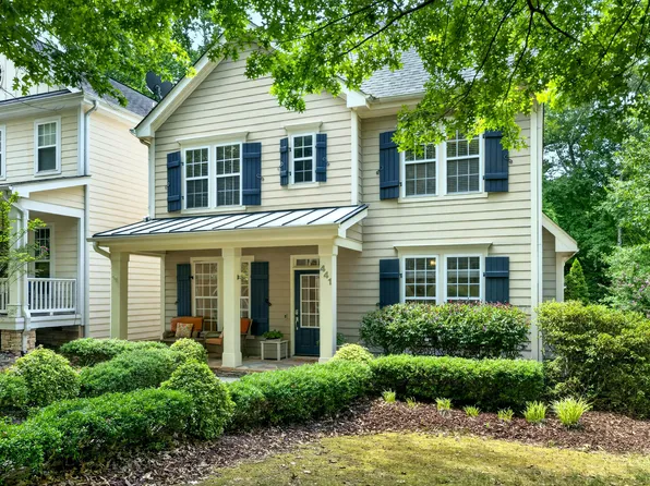 441 Marsh Landing Dr, Holly Springs, NC 27540