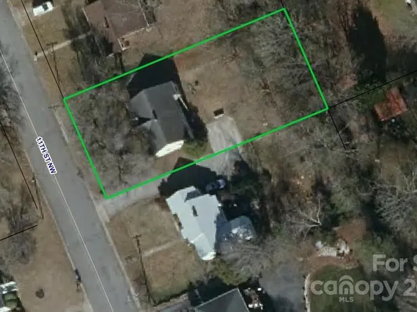 1258 11th St NW, Hickory, NC 28601