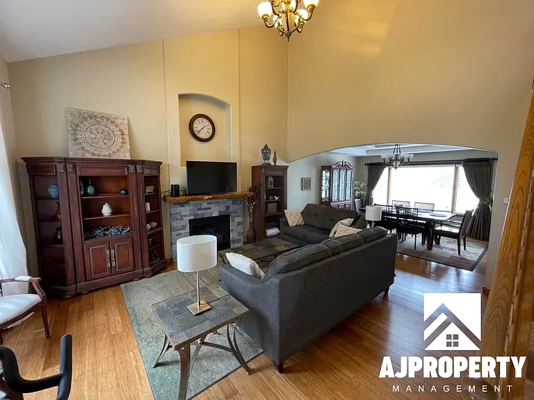 3105 S Dawley Cir — Photo 6