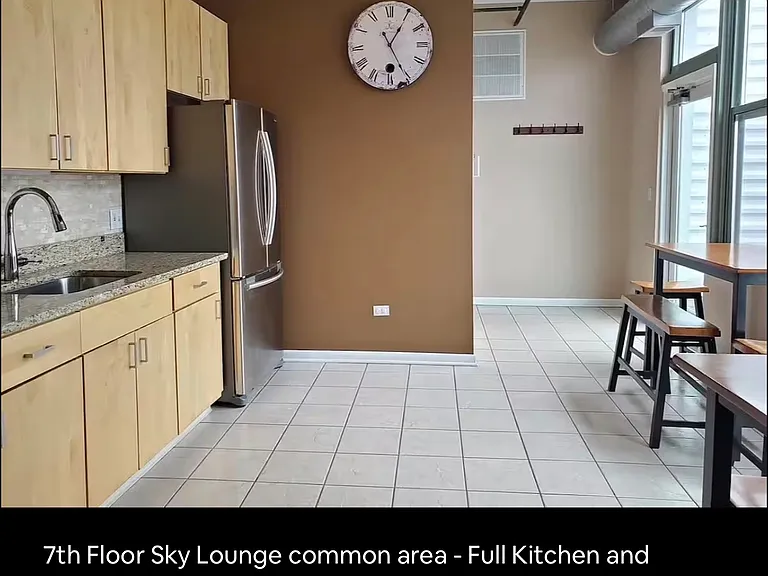 2001 S Calumet Ave #512 — Photo 8