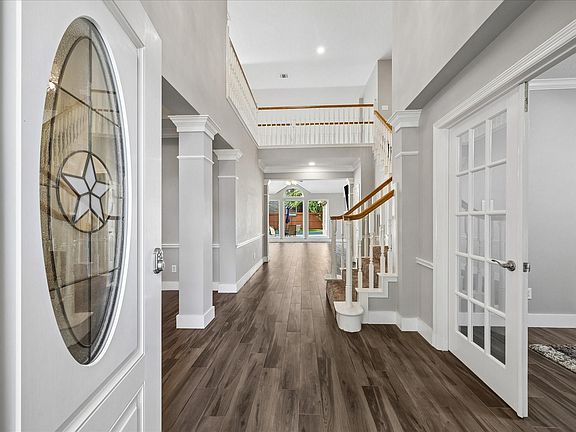 3rd image of 2202 Riverway Oak Dr