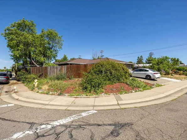 702 Wales Dr, Folsom, CA 95630