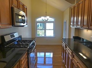 172 Fuller St #PENTHOUSE, Brookline, MA 02446