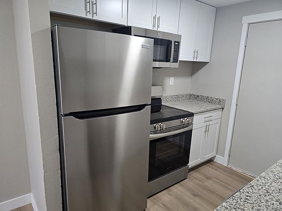5th image of 1549 Olympic Ave