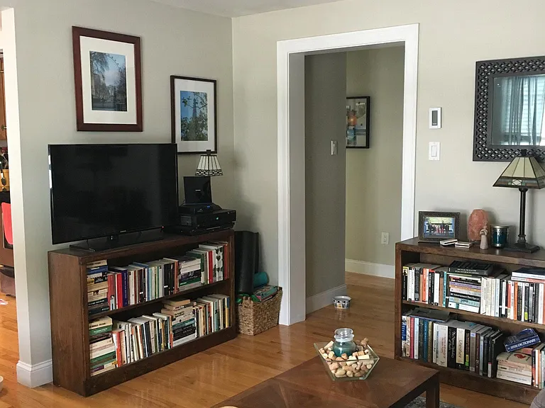 88 Delmont Ave #C — Photo 7