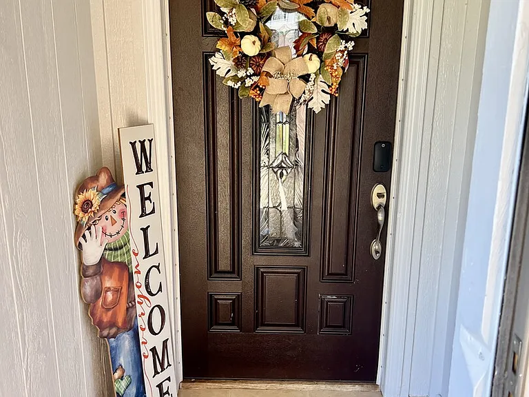 Jo Lyn Ln — Photo 10