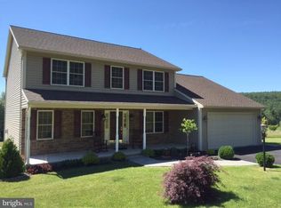 74 Buchanan Valley Rd, Orrtanna, PA 17353