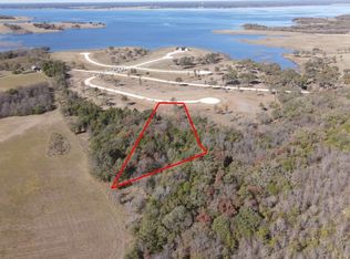 348 Woodland Trl, Windom, TX 75492