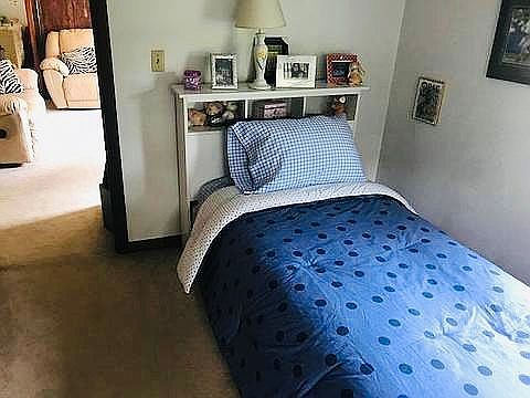 5th image of 14 Churchill Dr