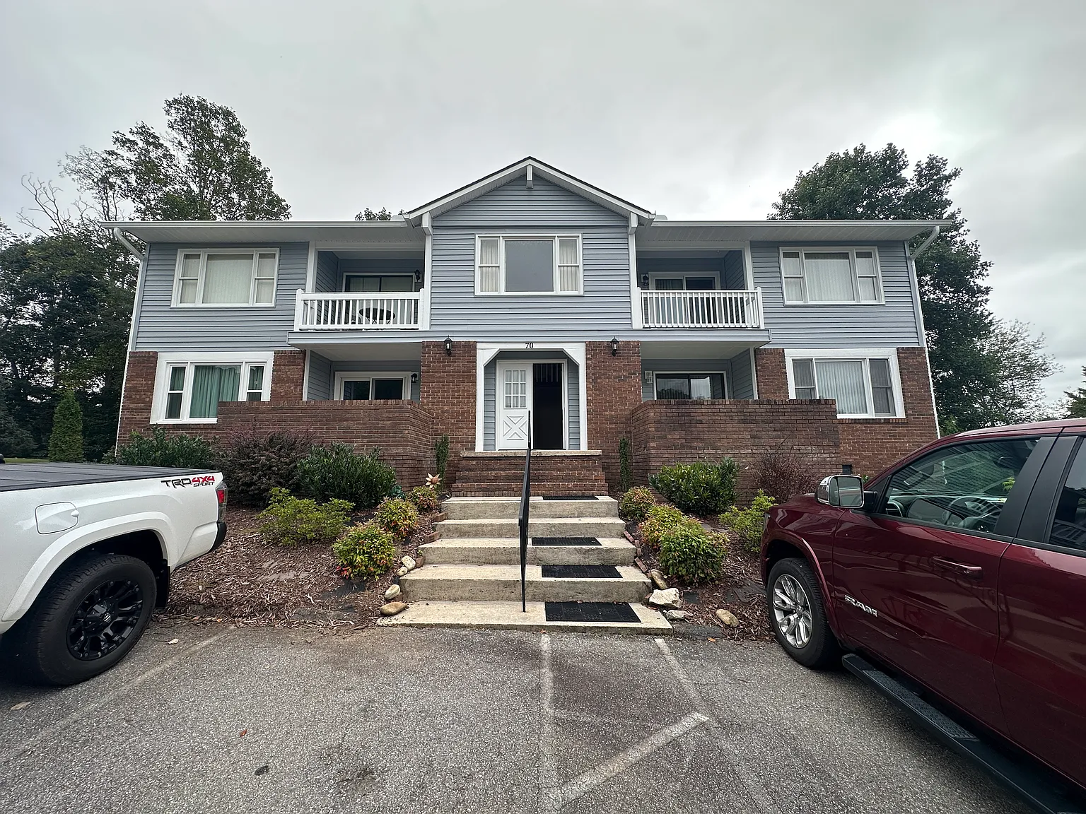 2 bed, 1068 sqft, $1,700 — Photo 1