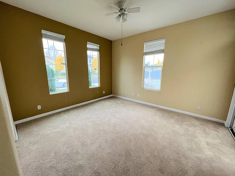 10413 Bunker Ln — Photo 14