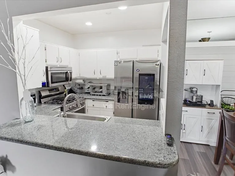23845 Del Monte Dr #65 — Photo 4