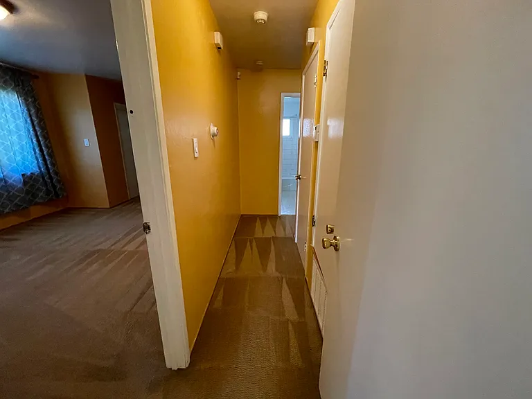 3420 Fleetwood Dr — Photo 14