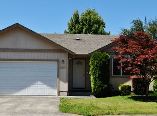 4260 Flagstaff St, Eugene, OR 97402