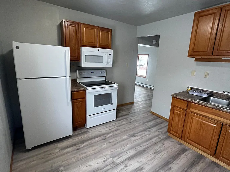 240 Kaukauna St #240.5 — Photo 4