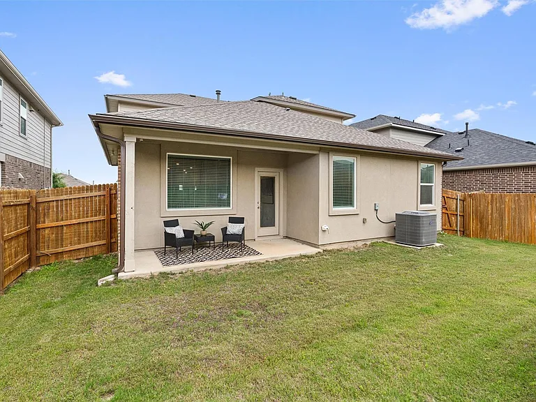 228 Brooklyn Dr — Photo 26