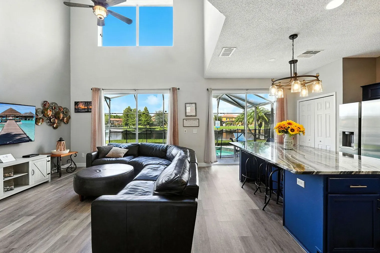 7 bed, 4.0 bath, 2841 sqft, $5,815 — Photo 1